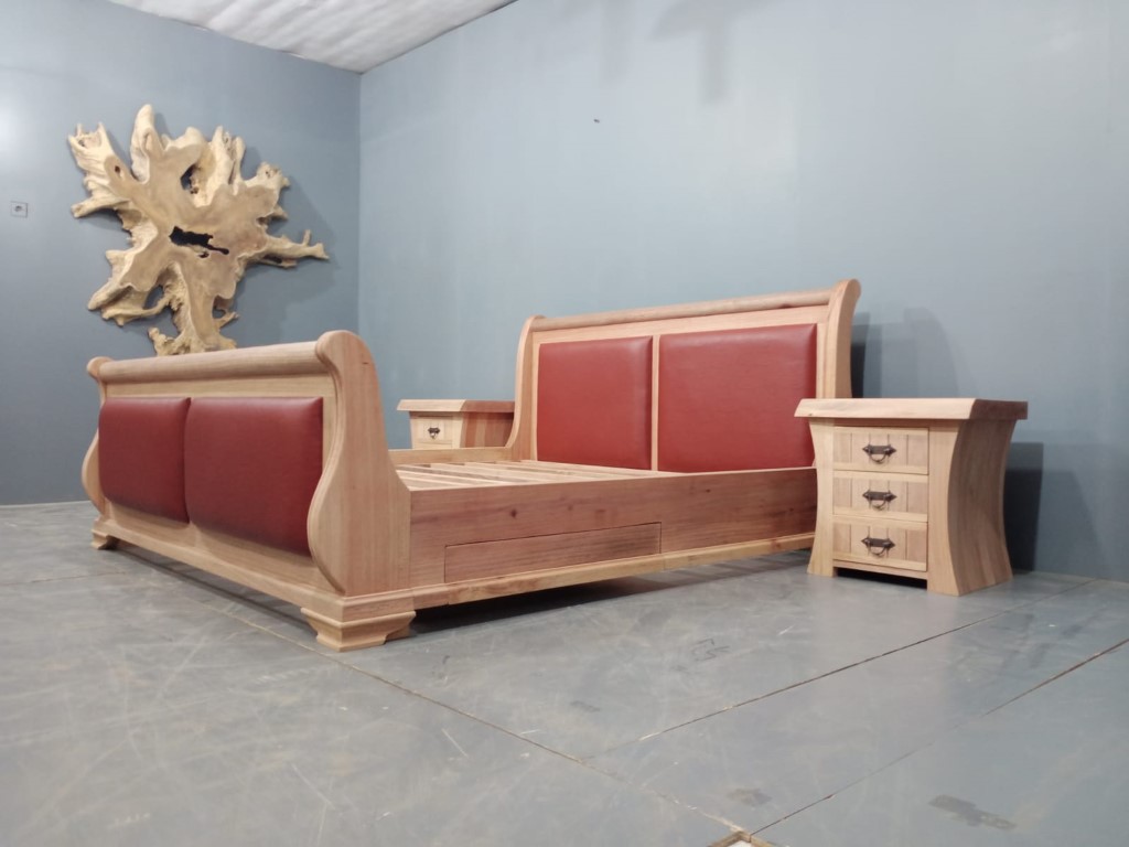 Solid Wood Beds